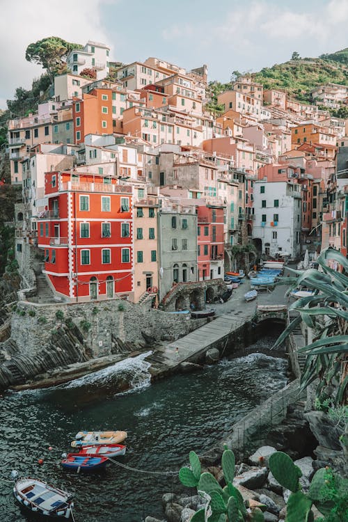 Riomaggiore Cinque Terre Italy View